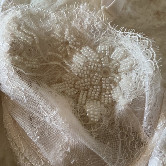 Victoria’s Secret Unlined Push Up Bra - Picture 2 of 4